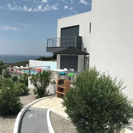Super Luxury Villa With A Private Pool And Game Room, About 400 M From The Ocean ヴィラ