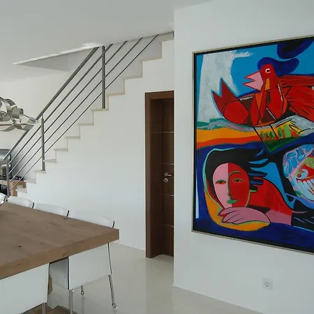 ヴィラ Super Luxury Villa With A Private Pool And Game Room, About 400 M From The Ocean ロウリニャン