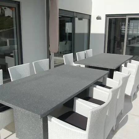 Super Luxury Villa With A Private Pool And Game Room, About 400 M From The Ocean * ロウリニャン
