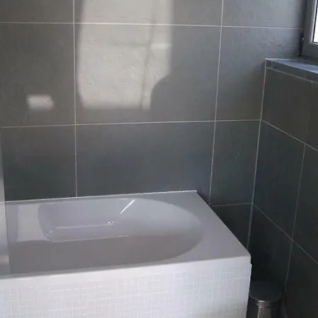 Super Luxury Villa With A Private Pool And Game Room, About 400 M From The Ocean ヴィラ ロウリニャン